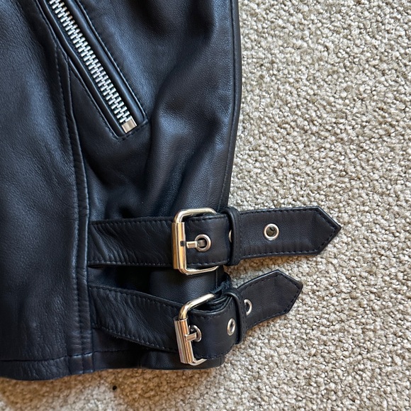 Walter Baker - Picture 5 of 8